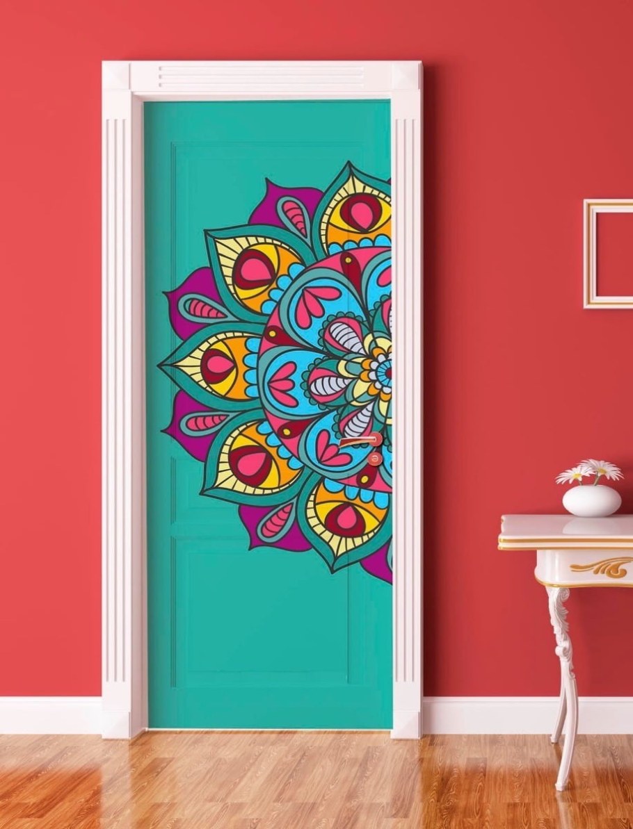 Разноцветные стены