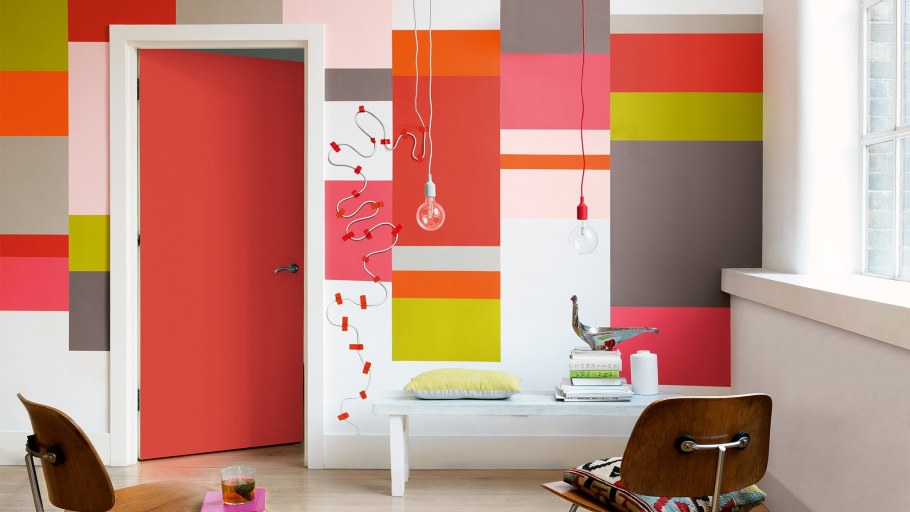 Разноцветные стены