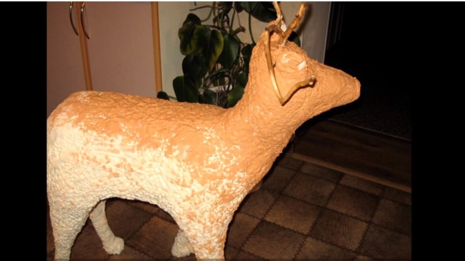 Бычок из монтажной пены