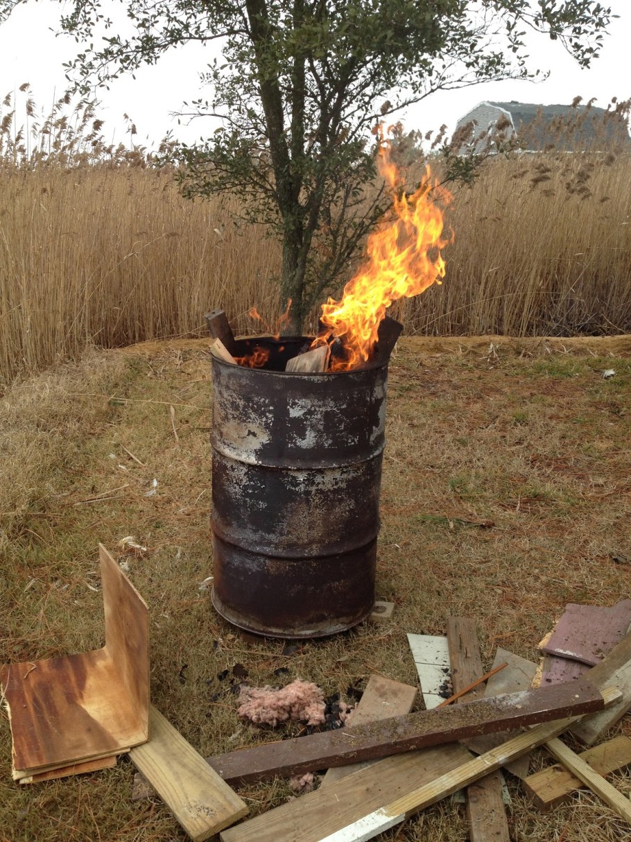 Горящие бочки