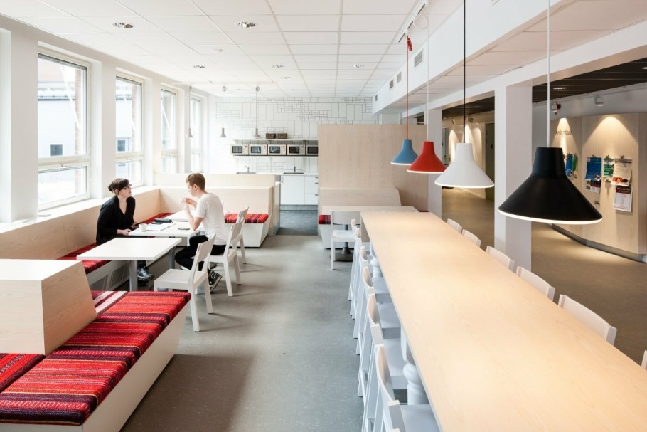 Каролинский институт в Швеции интерьер