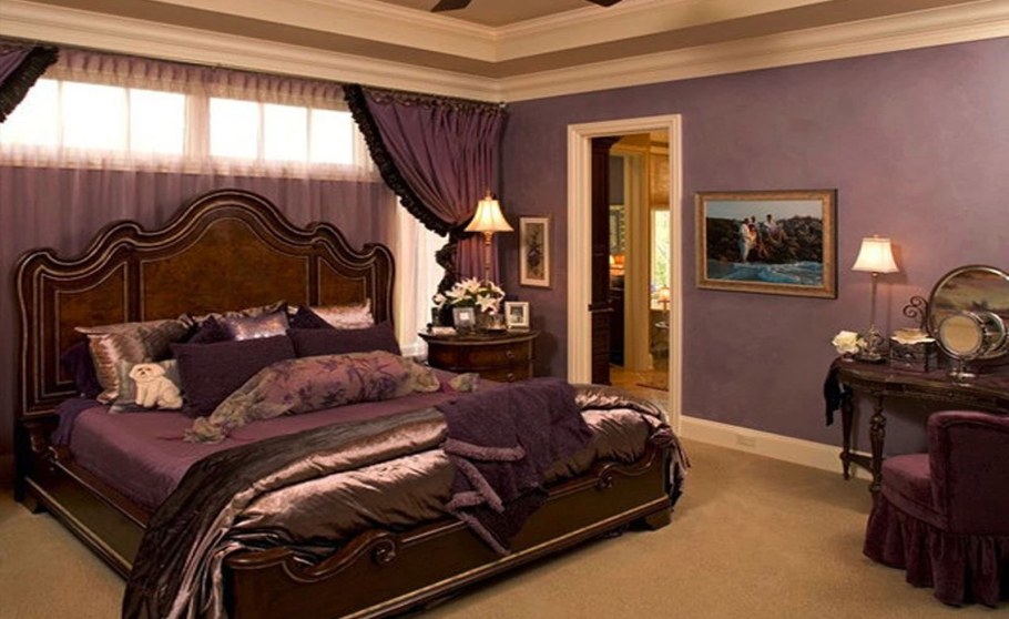 Бордовые обои в спальне