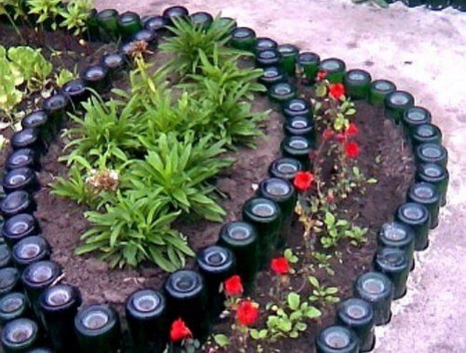 Бордюр для клумбы из подручных материалов