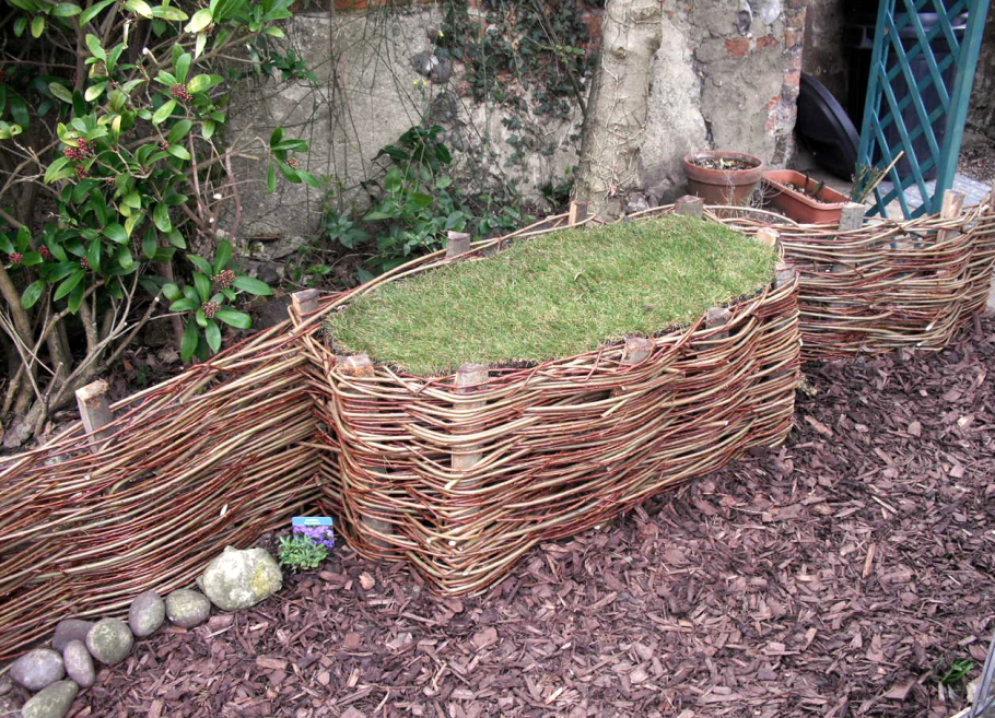 Плетень из лозы винограда