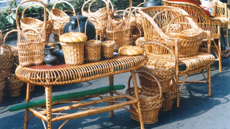 Плетение из лозы и Рогоза