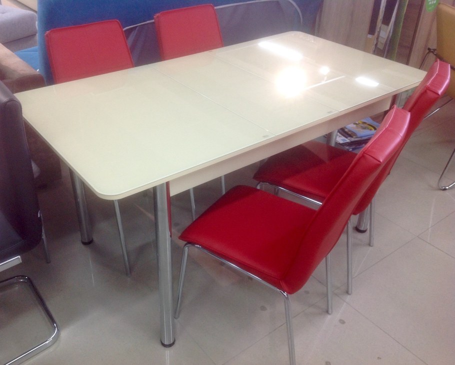 Стол кухонный