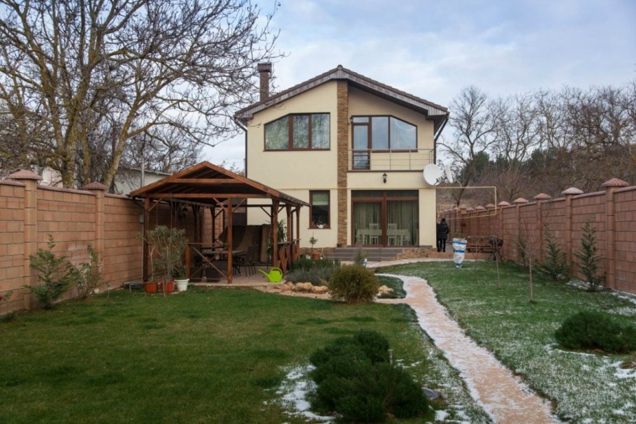 Ландшафт прихрамовой территории