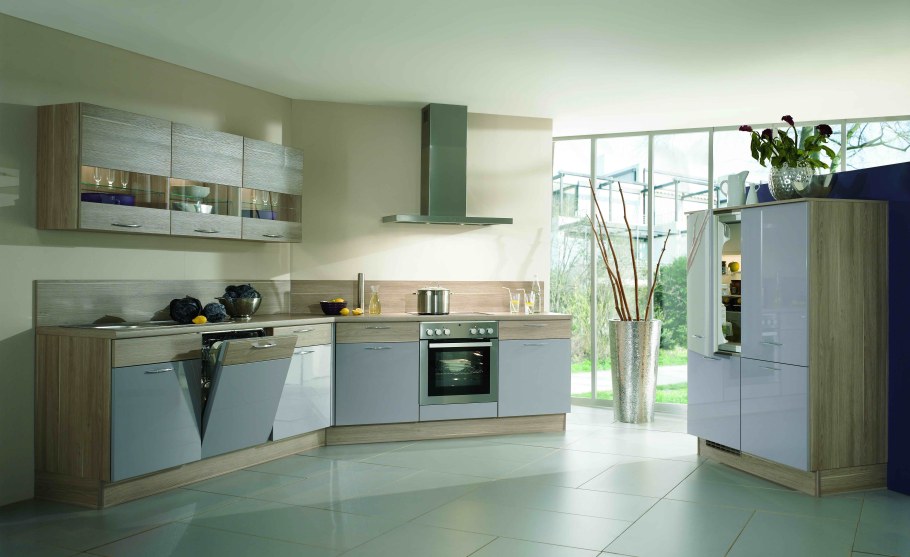 Бежевые кухни