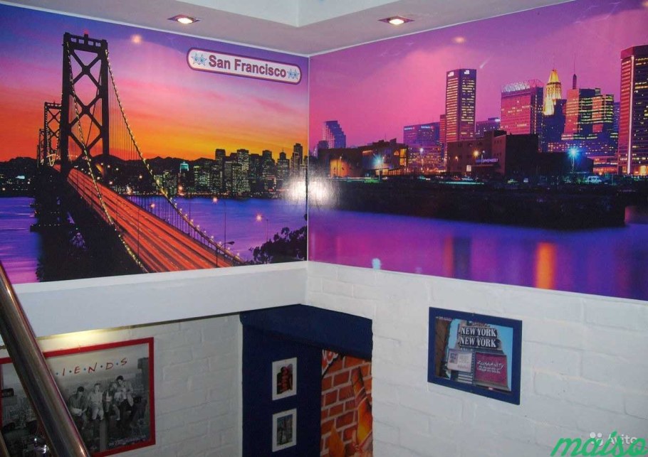 Печать на баннере в интерьере