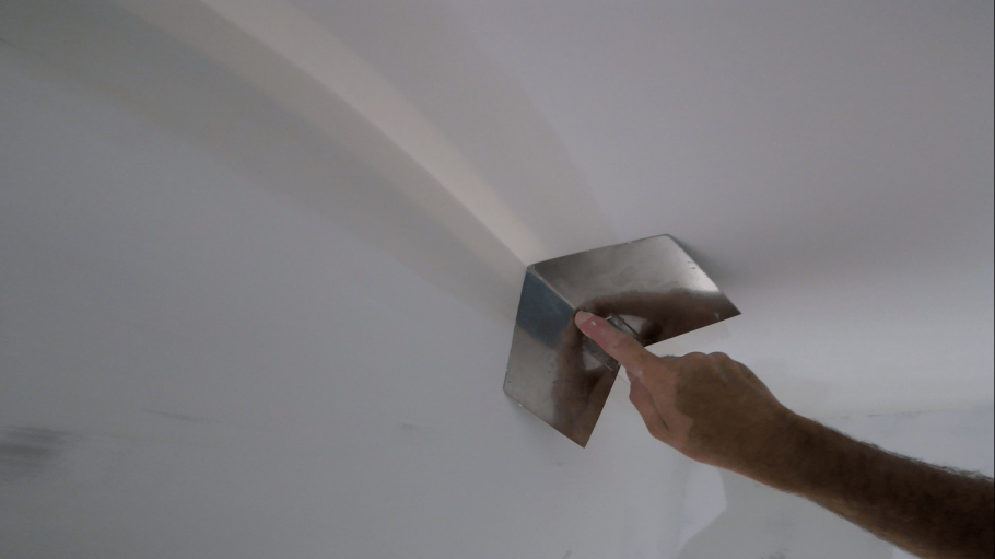 Шпатель для шпаклевки углов гипсокартона