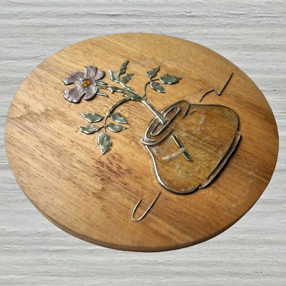 Инкрустация дерева