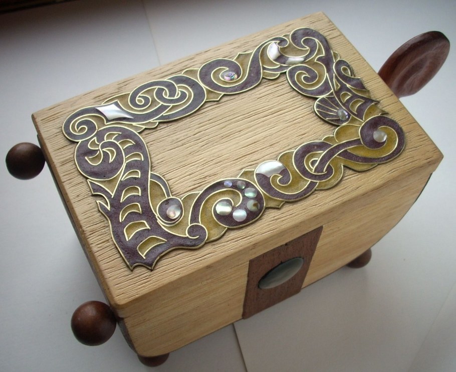 Инкрустация деревянных изделий