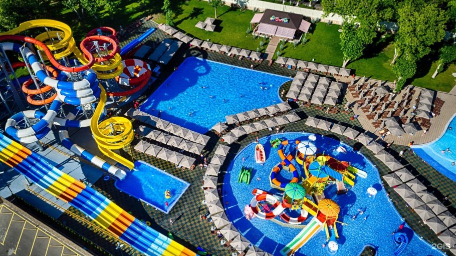 Аквапарк фонтан в Шымкенте