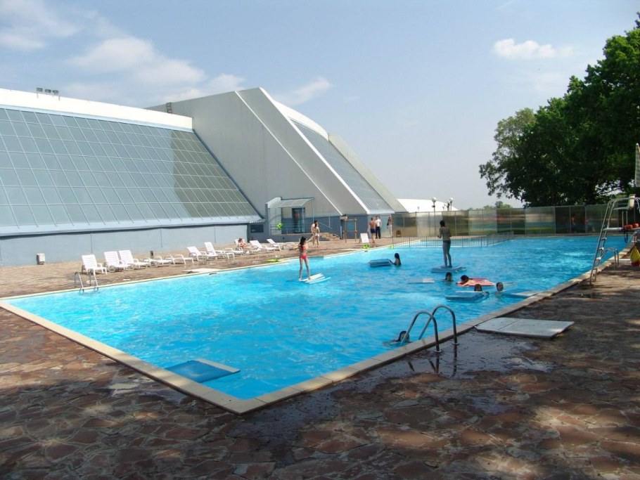 Аквапарк восьмое чудо света Алматы