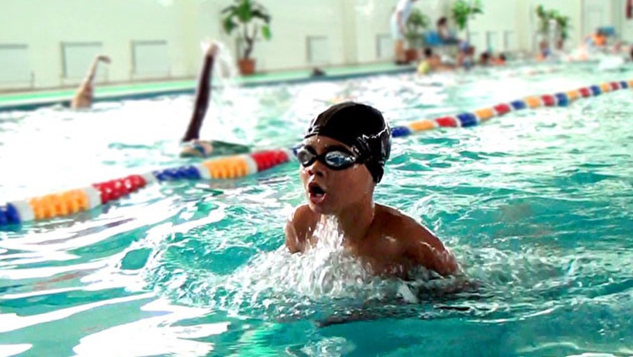 Открытый бассейн в Шымкенте