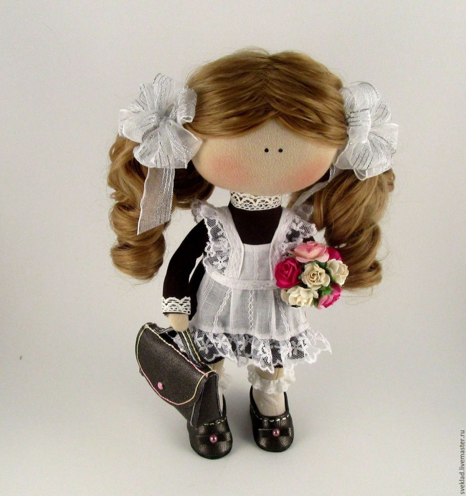 Интерьерная кукла первоклашка