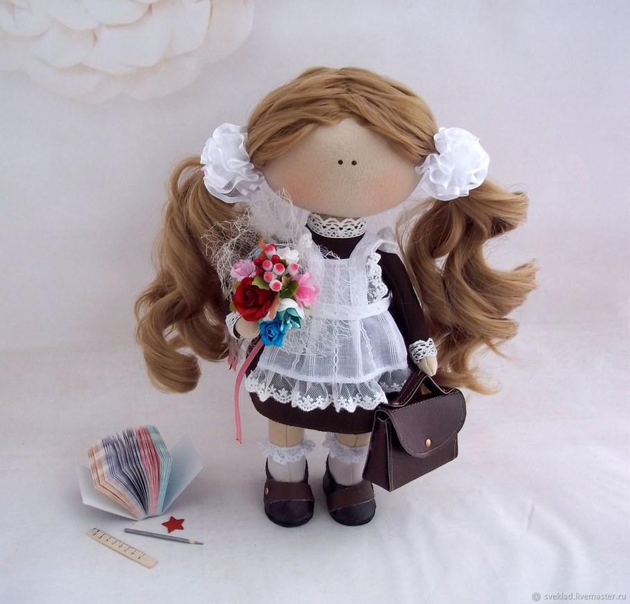 Текстильная кукла
