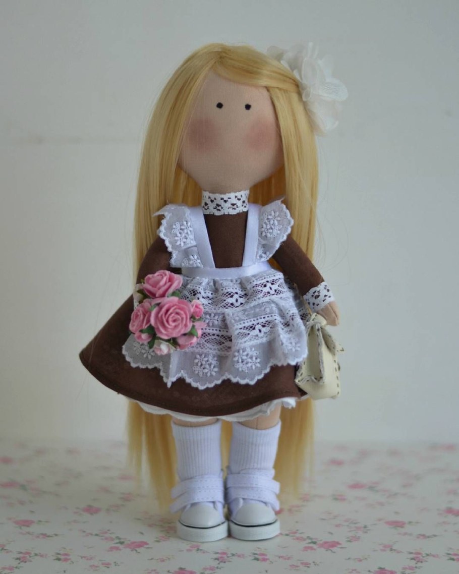 Кукла школьница