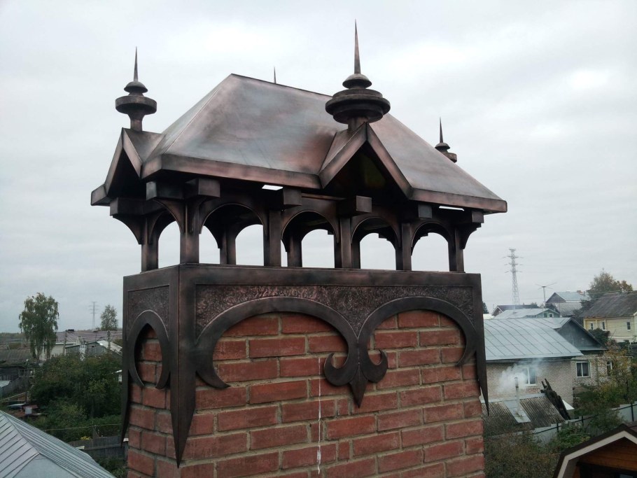Кованый дымник на кирпичную трубу