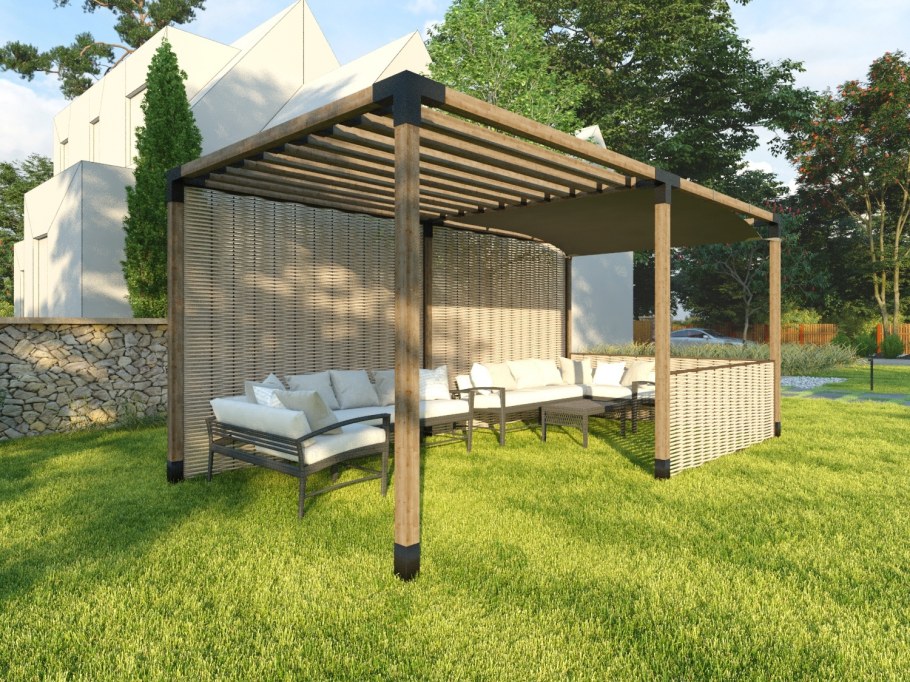 Поликарбонатовый навес к загородному дому