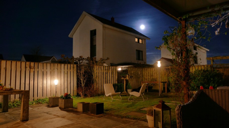 Вечер на даче