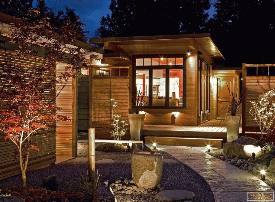 Декоративное освещение загородного дома