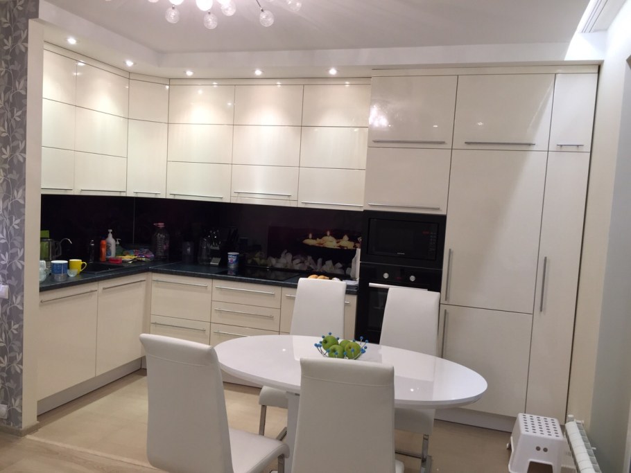 Кухня слоновая кость глянец