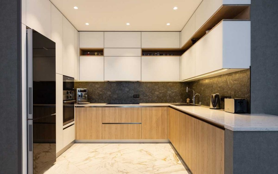 Кухни под потолок п образные