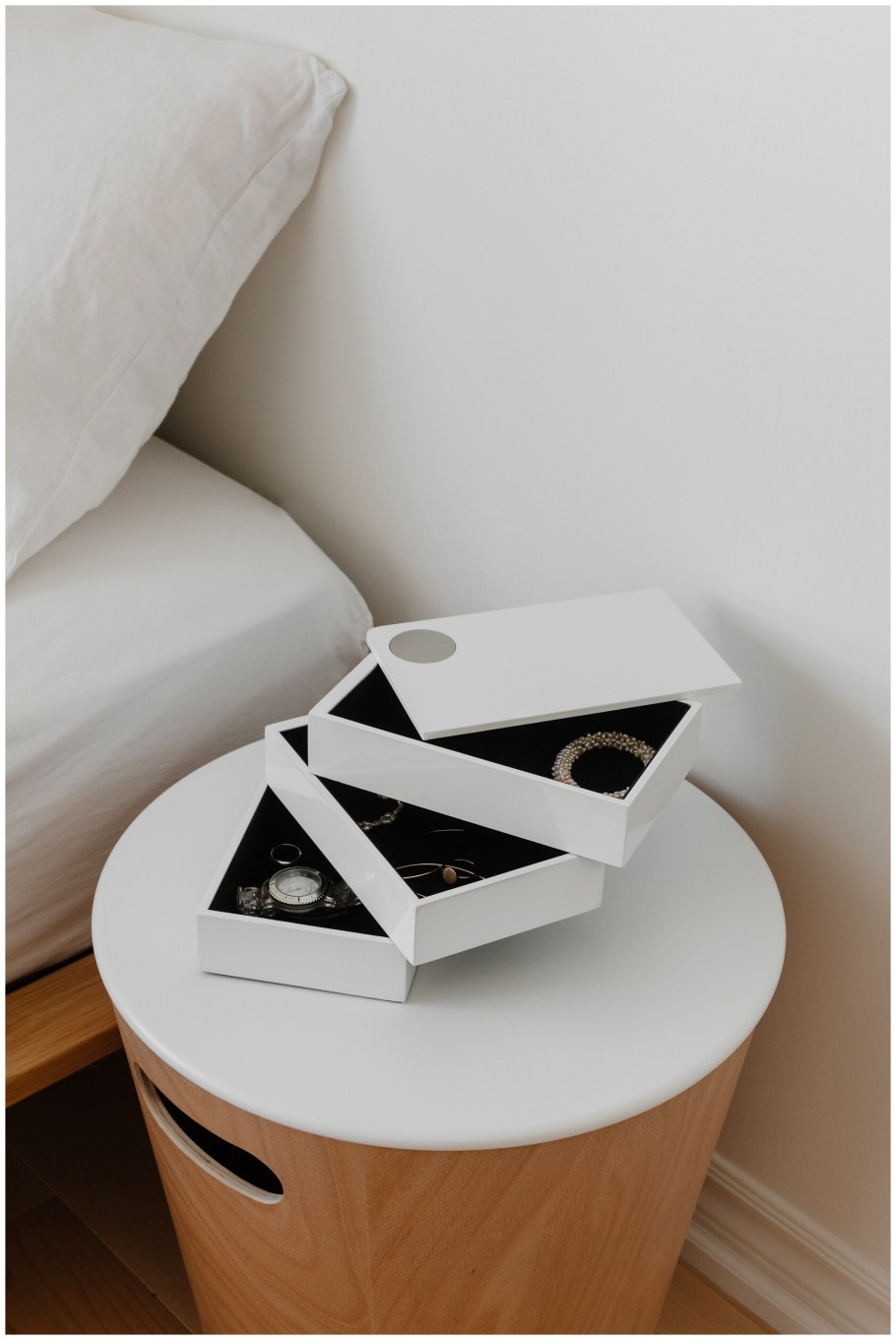 Umbra шкатулка Spindle белый