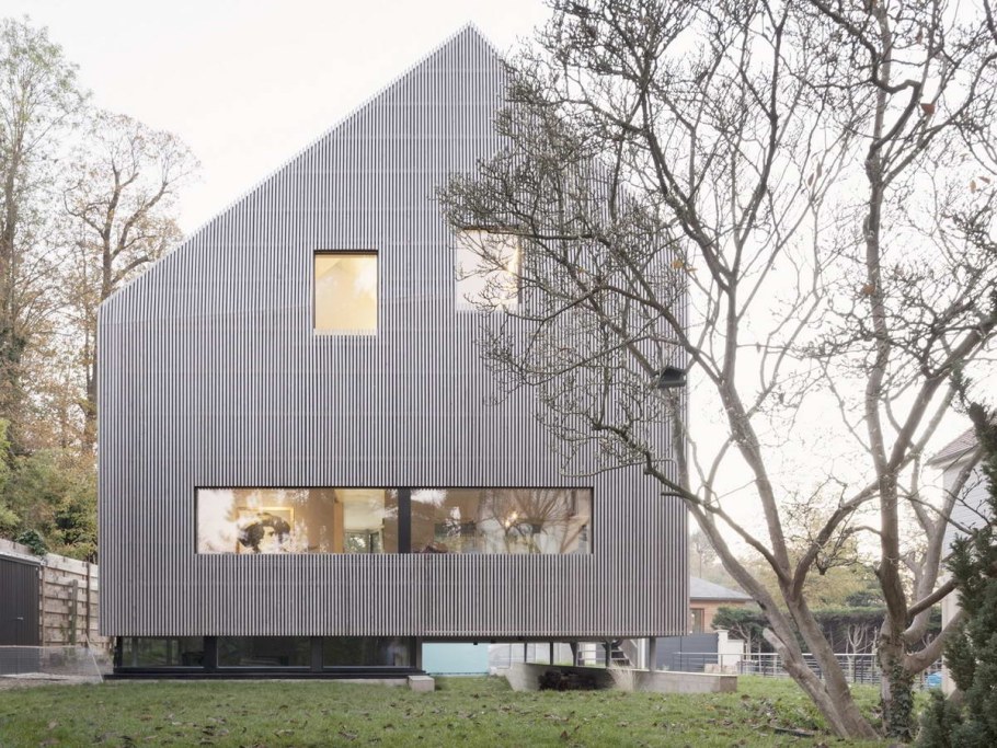 Асимметрия в архитектуре