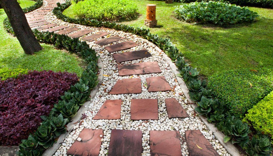 Дорожки на даче