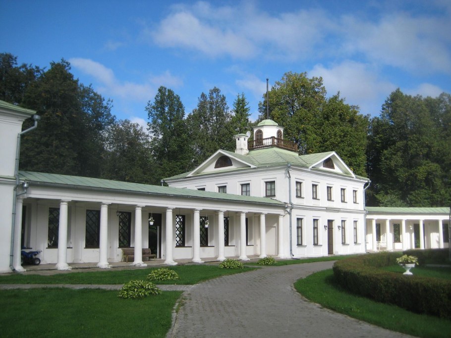 Некрасов усадьба Карабиха