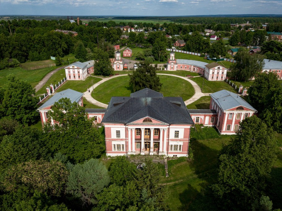 Дворец Бобринских в Санкт-Петербурге