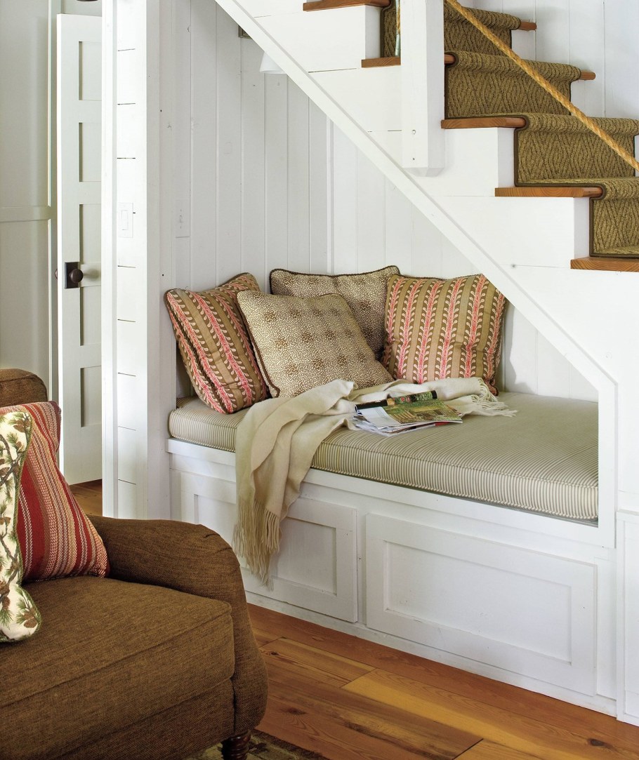 Лестницы в частном доме Хайтэк