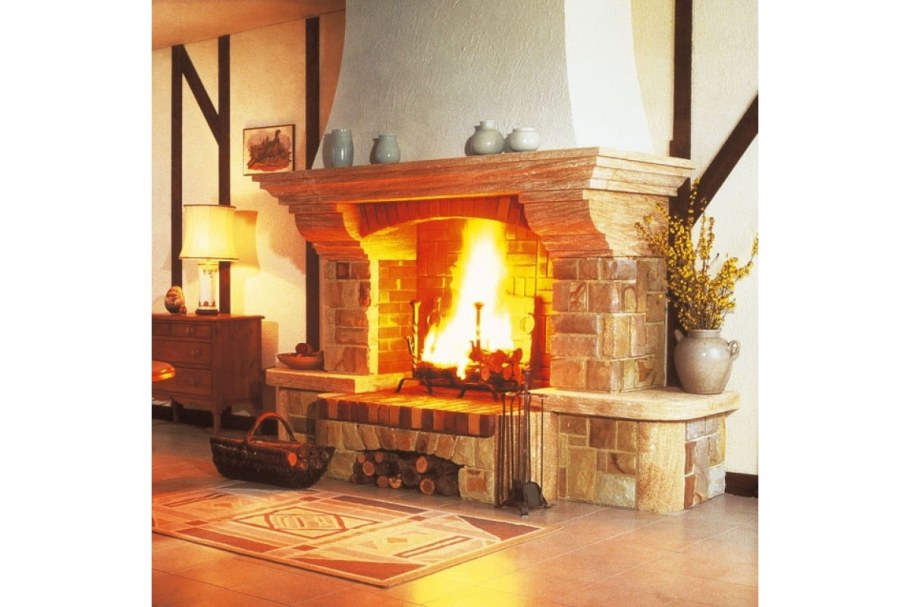 Камин настоящий