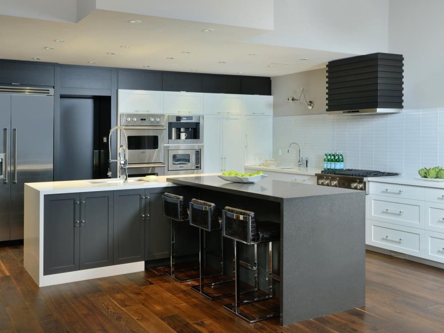 П образные кухни с островом