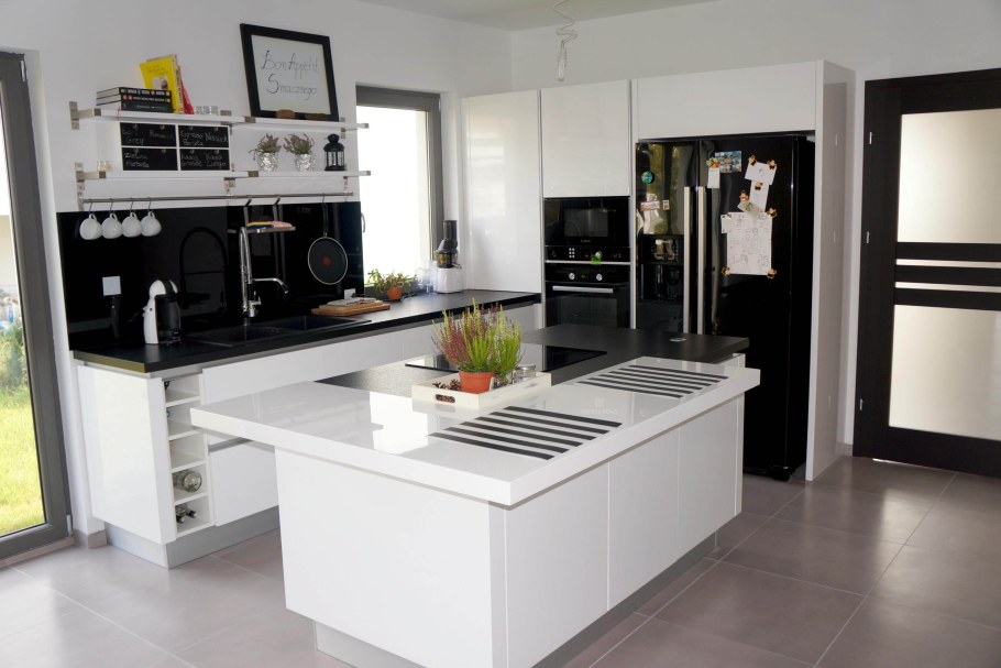 Кухня c островком g образная