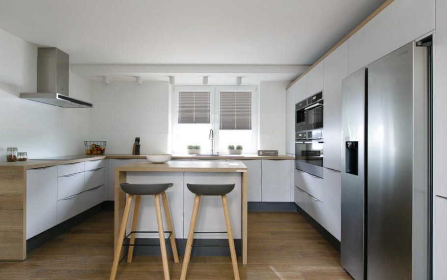 П образные кухни с островом