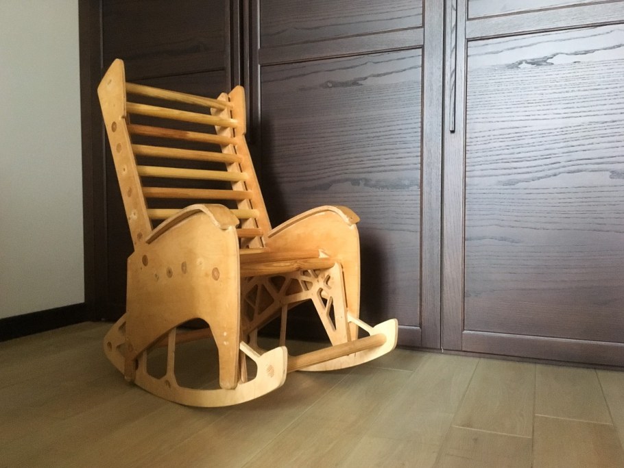 Кресло глайдер Бастион