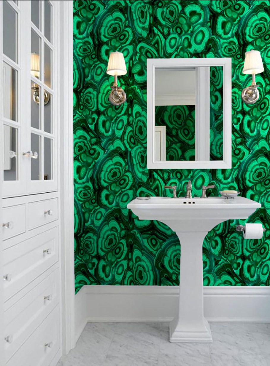 Малахитовая стена