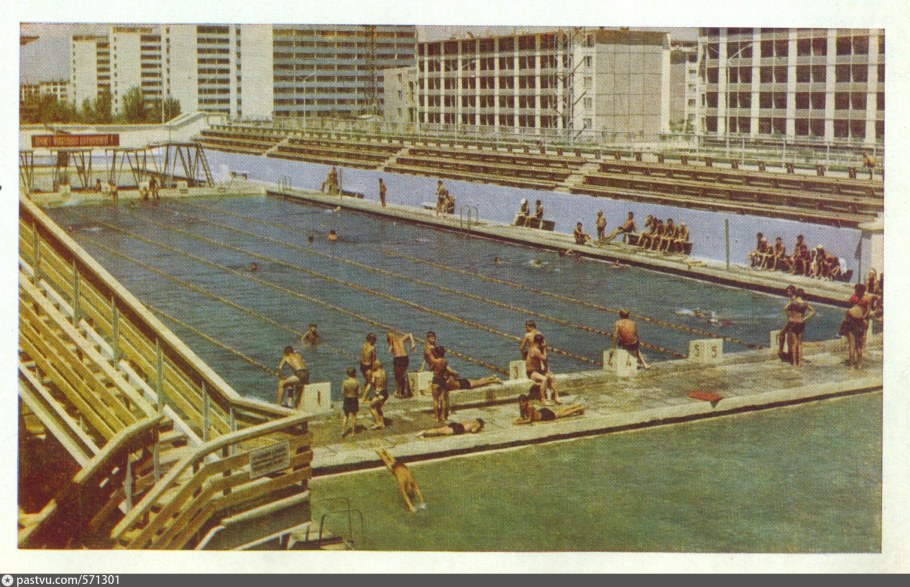 Открытый бассейн Чайка в Москве