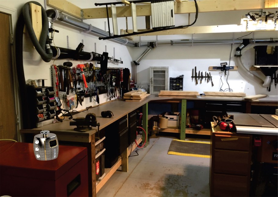 Полки для инструментов