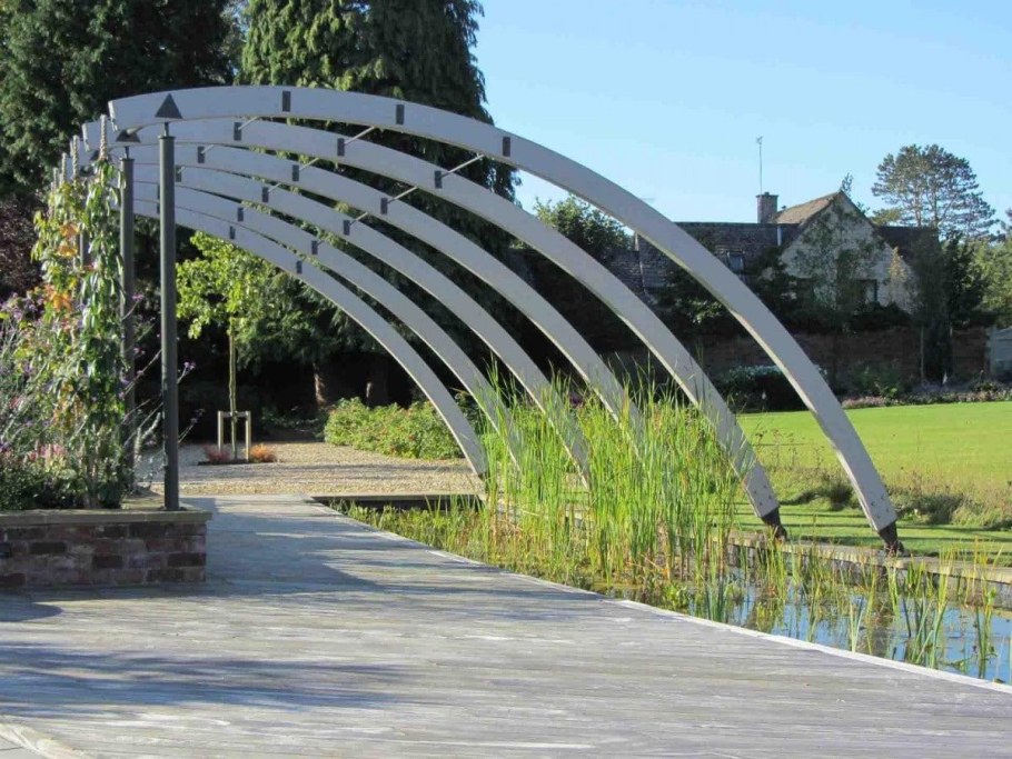 Пергола полуарка