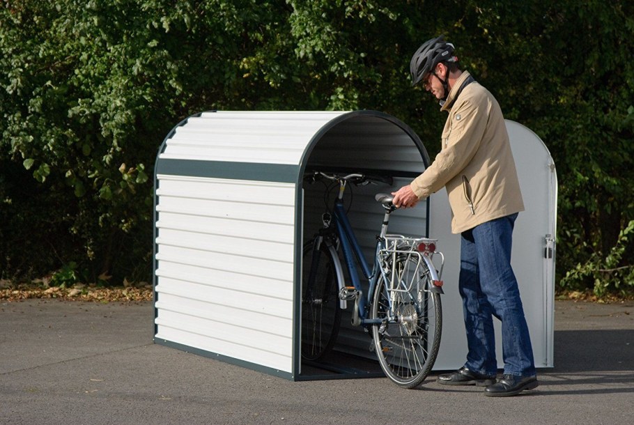 Современный хозблок для дачи