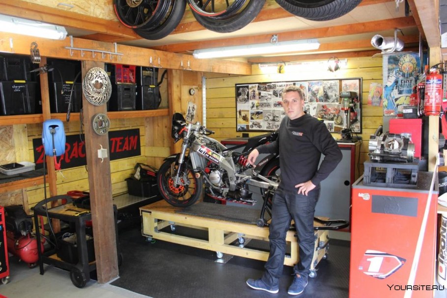 Тентовый сарай в коробке SHELTERLOGIC 3 Х 3 Х 2.4 М