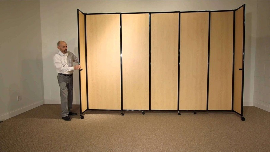 Ширма на роликах