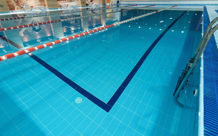 Ворлд класс Кунцево с открытым бассейном