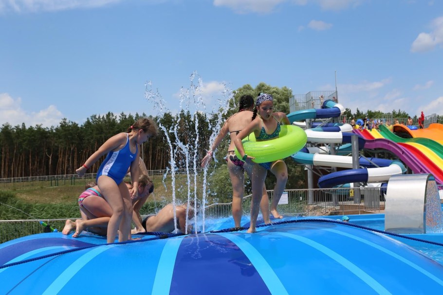 Плавательный бассейн волна Строитель Белгородская область