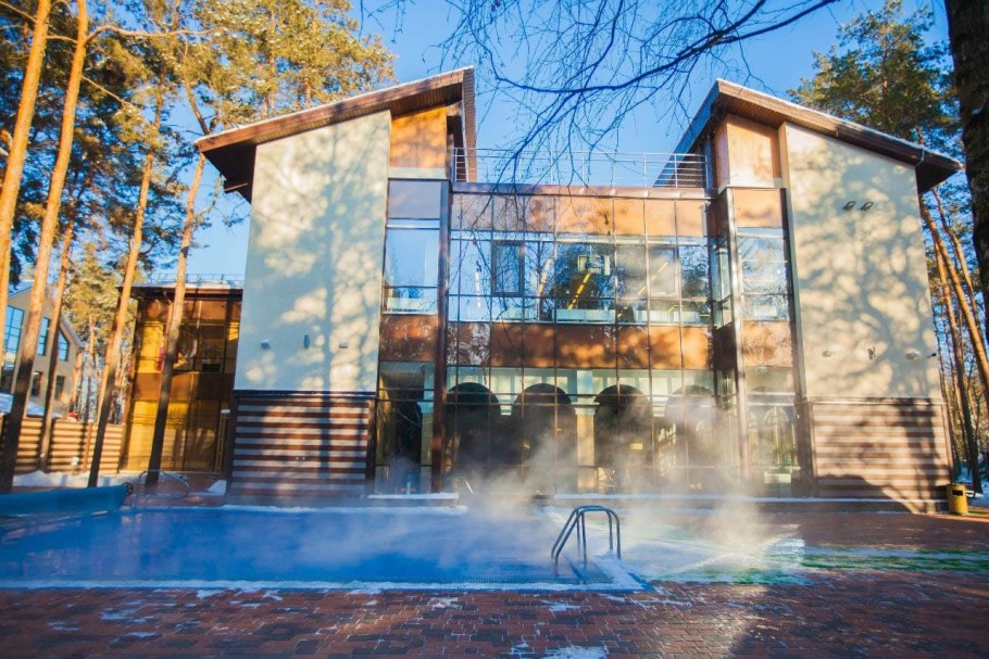 Бассейн в Прохладном