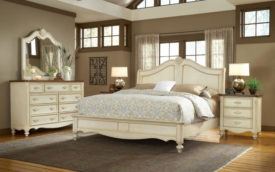 Мягкая стеновая панель для спальни